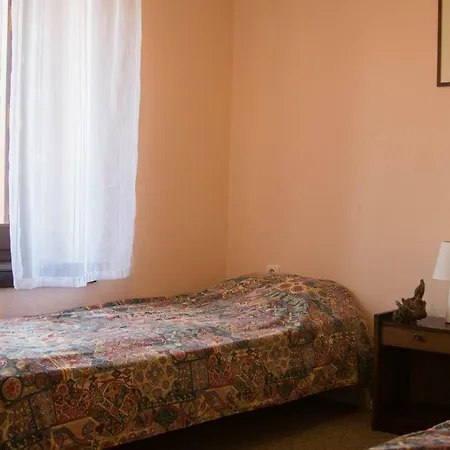 Trianda Filia & Courtyard * Agios Lavrentios