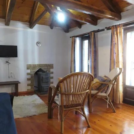 別荘 Trianda Filia & Courtyard Agios Lavrentios