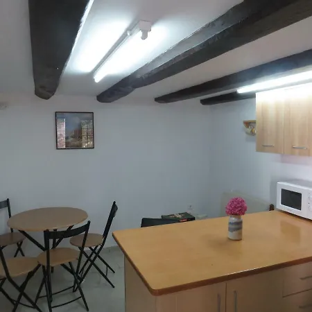 Trianda Filia & Courtyard * Agios Lavrentios
